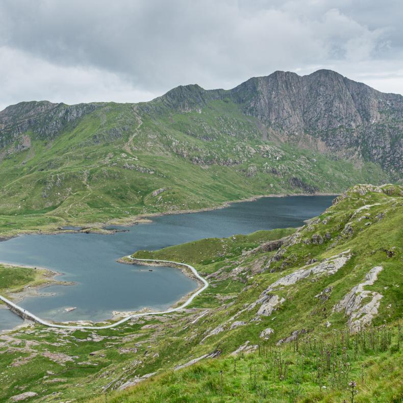 w drodze na Snowdon, z Pen-y-Pass
