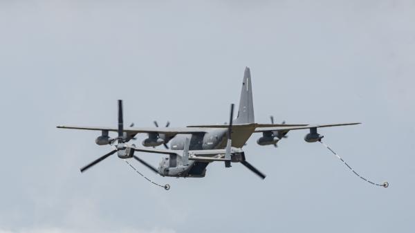 Osprey i Super Hercules,  pokaz tankowania w locie, RIAT 2023